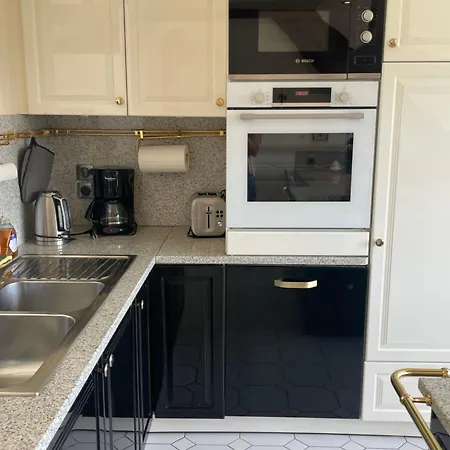 Magnifique A , Parking Inclus Apartman